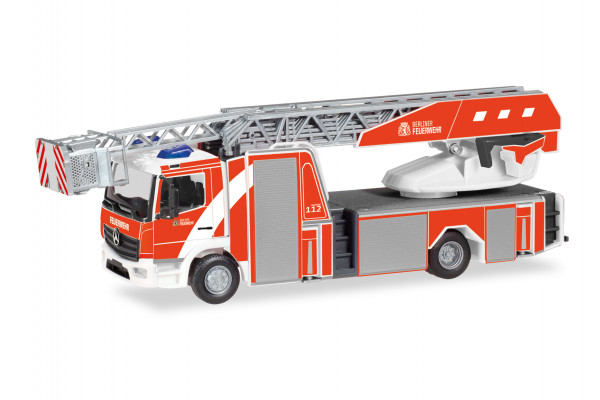 Herpa Mercedes-Benz Atego 13 Drehleiter DLK 23/12 "Berliner Feuerwehr"