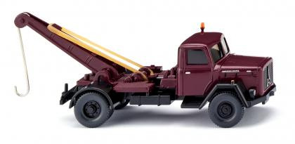 Wiking Magirus Abschleppwagen weinrot (063105)