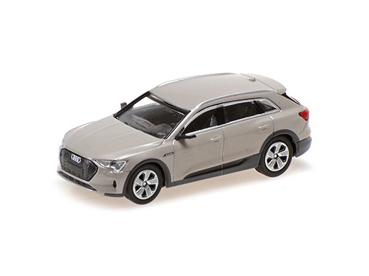 Minichamps Audi E-Tron (2020) beige (870018221)