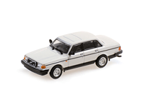 Minichamps Volvo 240 GL (1986) weiß (870171401)