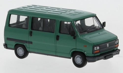 Brekina: Peugeot J5 Bus (1982) grün (34904)