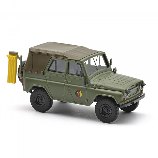 Busch: UAZ 469 "NVA"