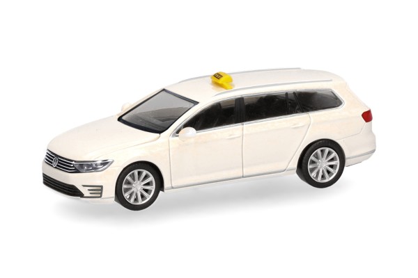 Herpa Volkswagen (VW) Passat Variant GTE "Taxi"